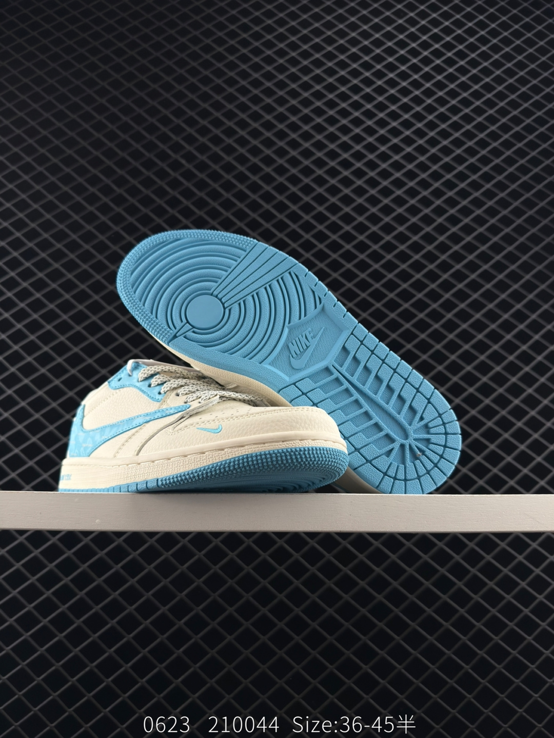 Nike Air Jordan 1 x Travis Scott AJ1